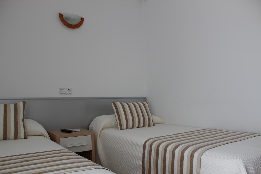 Hostal Masin Табарка Екстериор снимка